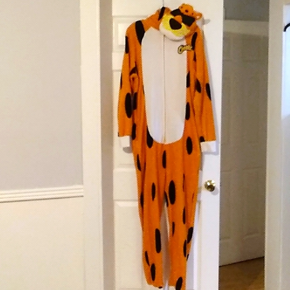 SALE! Cheetos Halloween Costume Or Pajamas Sz.M Fixable Flaw